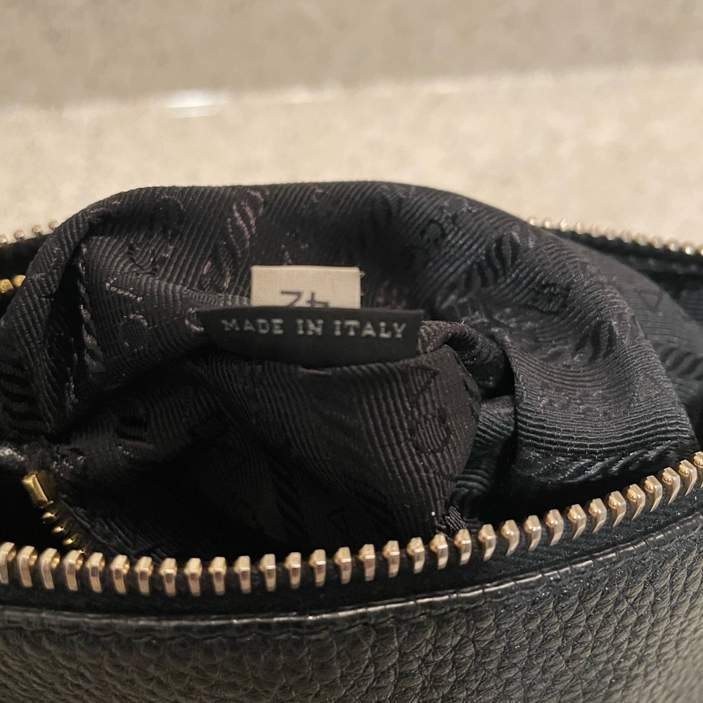 Prada small bag - Picture 13 of 16
